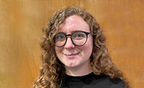 Holly Norman profile picture.