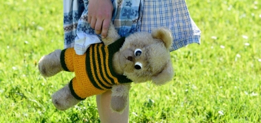 Child with a teddy bear